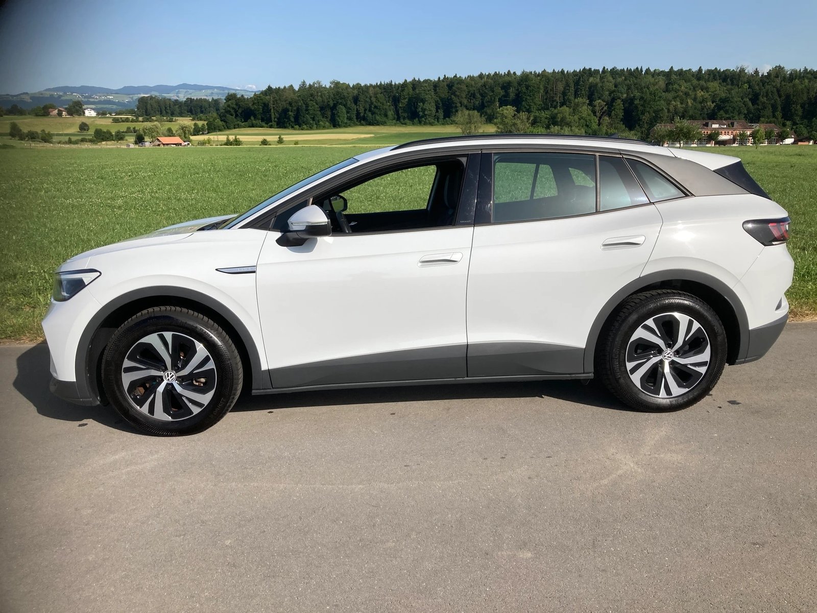VW ID.4 Pure Performance mit Anhängerkupplung, Elektro, Occasion / Gebraucht, Automatik - 5