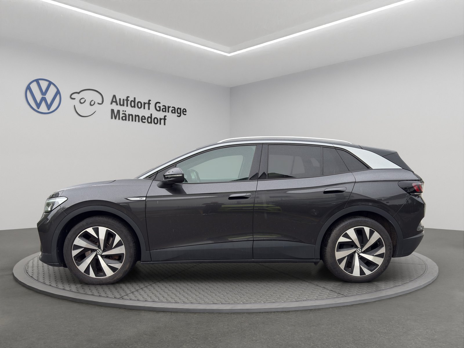 VW ID.4 Pro Performance 77 kWh 1ST, Electric, Second hand / Used, Automatic - 3