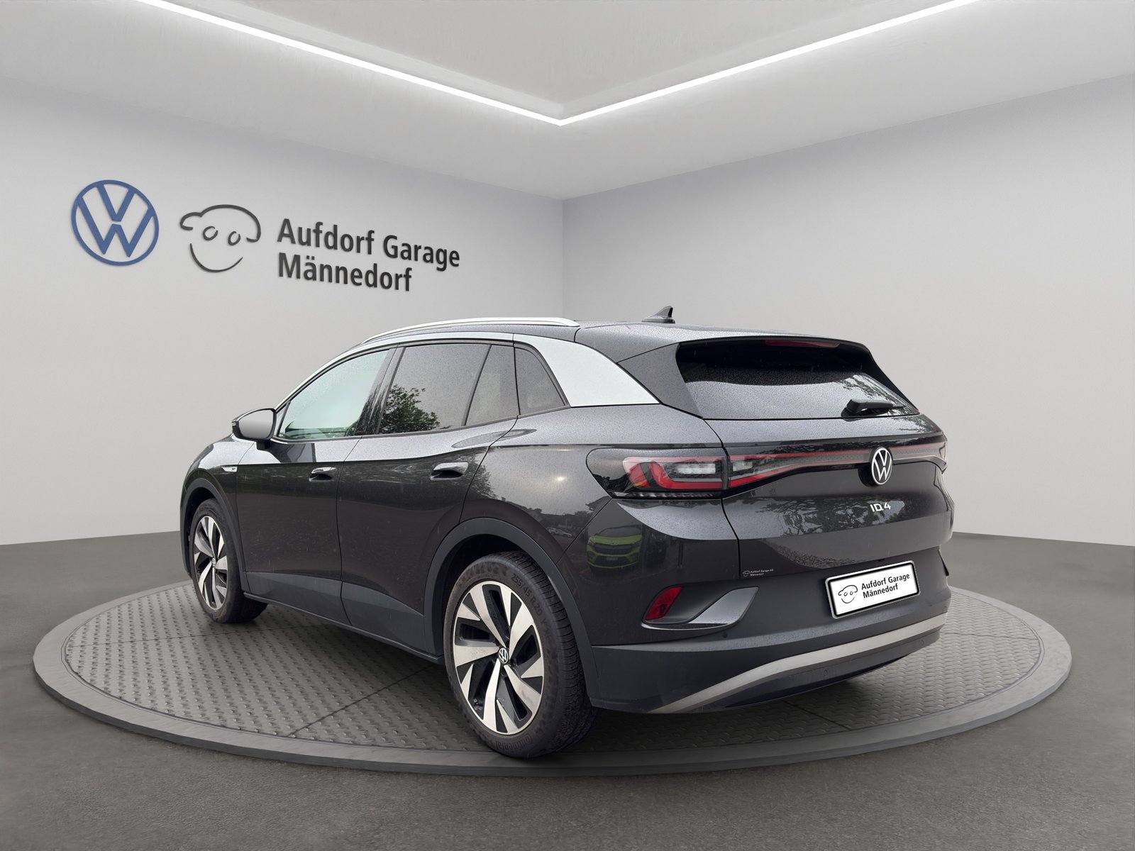 VW ID.4 Pro Performance 77 kWh 1ST, Electric, Second hand / Used, Automatic - 4