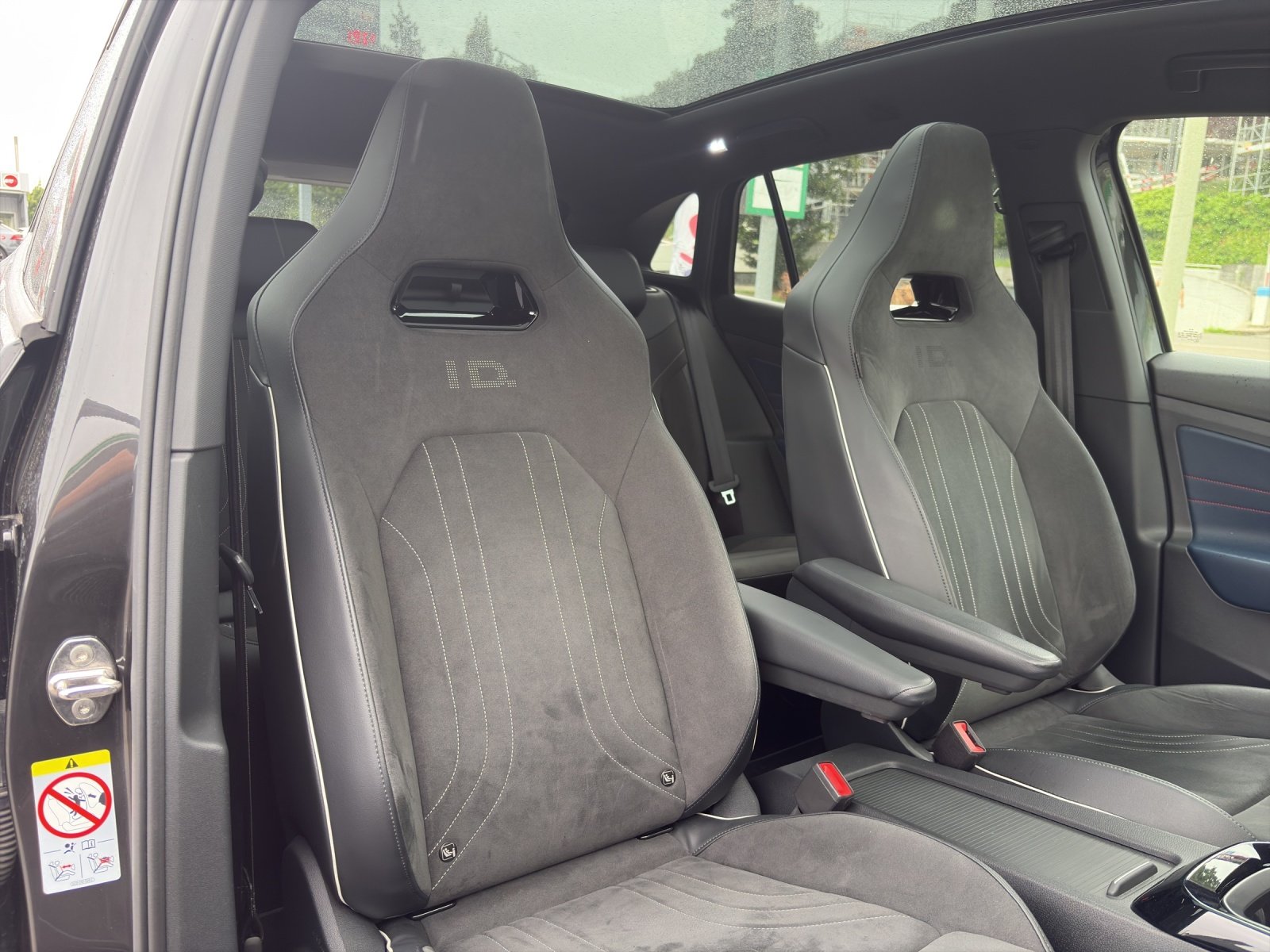 VW ID.4 GTX 4motion, Electric, Second hand / Used, Automatic - 7