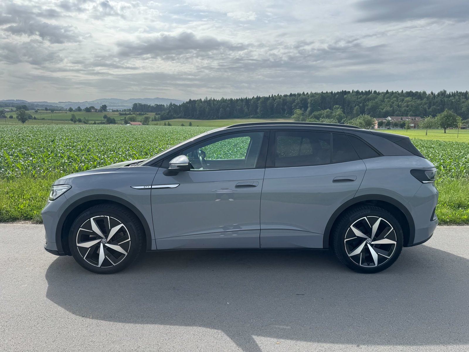 VW ID.4 GTX 77 kWh 4Motion mit Anhängerkupplung und Panoram, Electric, Second hand / Used, Automatic - 3