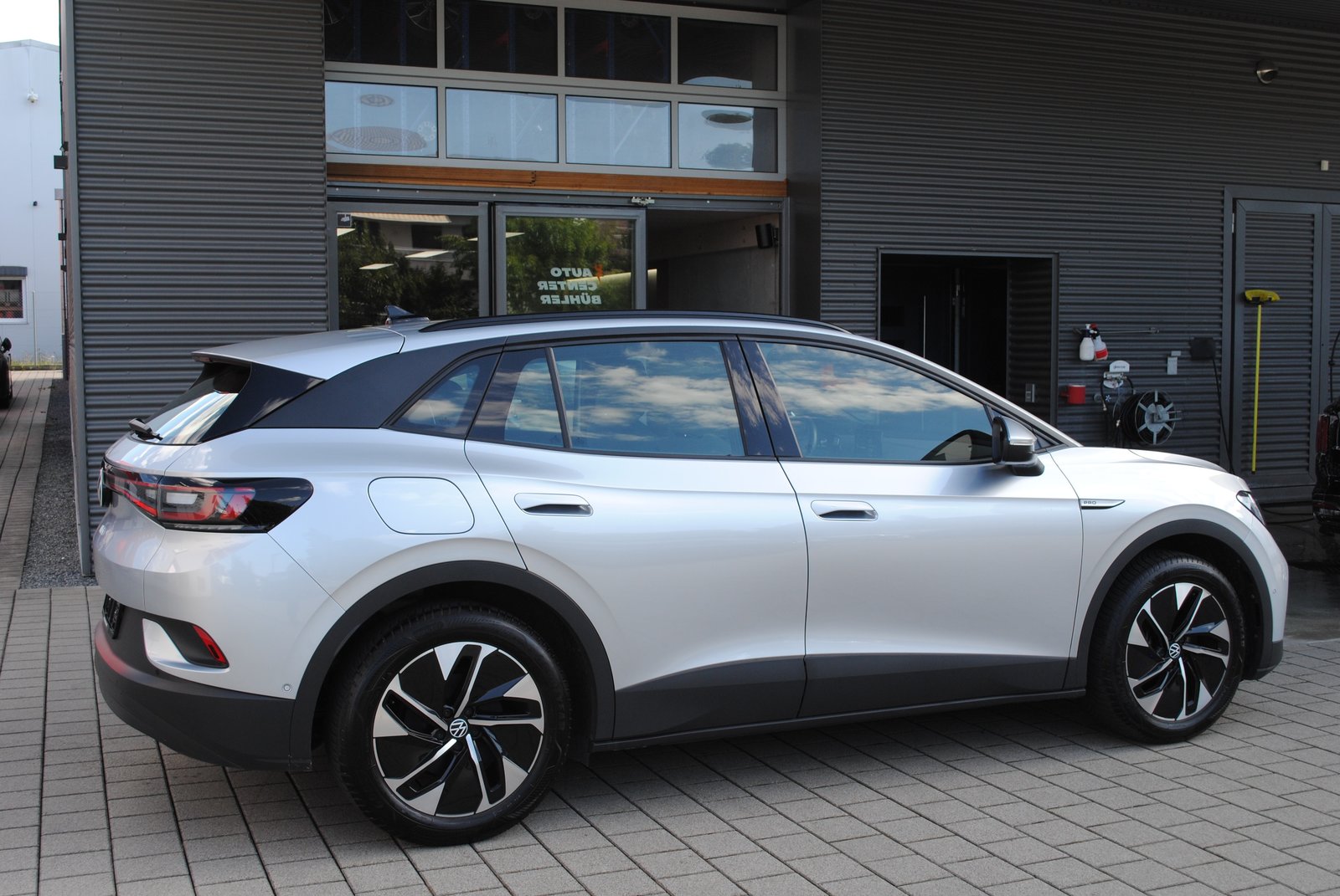 VW ID.4 Pro Performance 77 kWh, Électrique, Occasion / Utilisé, Automatique - 7