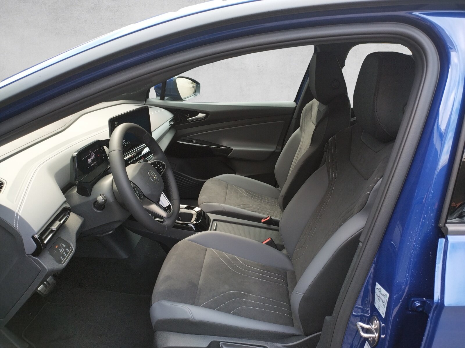 VW ID.4 Pro Performance 77 kWh 75 Edition, Elektro, Occasion / Gebraucht, Automatik - 6