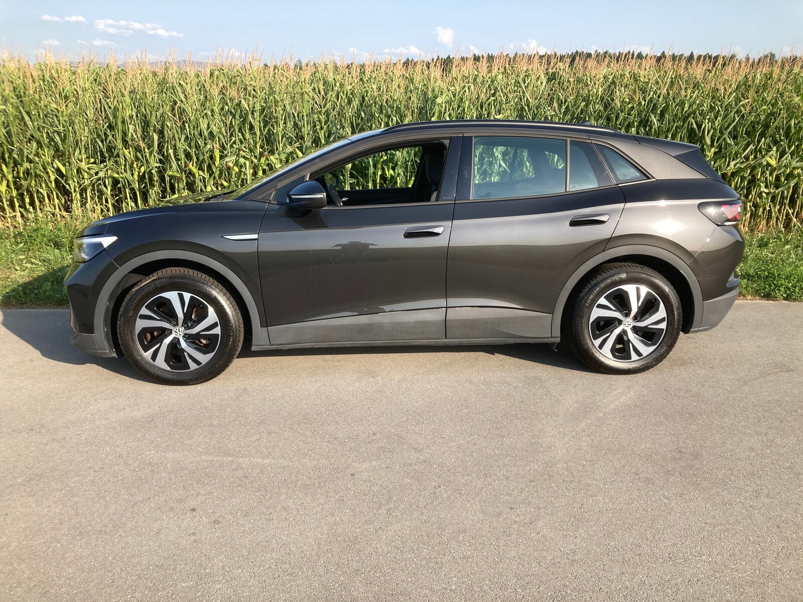 VW ID.4 Pure Performance mit Anhängerkupplung, Electric, Second hand / Used, Automatic - 6