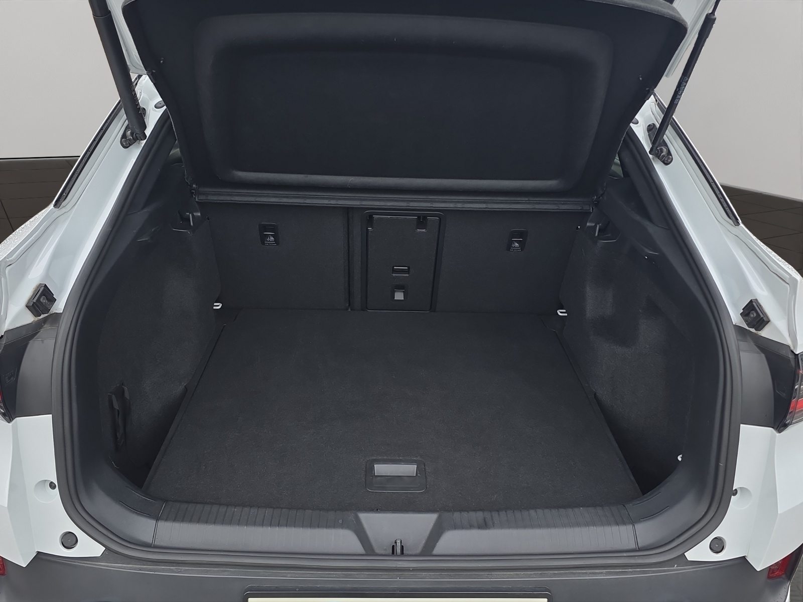 VW ID.5 Pro Performance, Electric, Second hand / Used, Automatic - 5