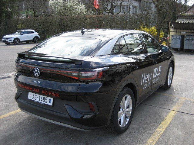 VW ID.5 Pro Performance 77 kWh, Electric, Second hand / Used, Automatic - 3