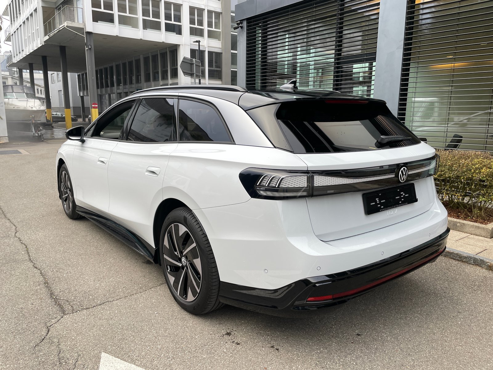 VW ID.7 Pro 77 kWh Pro United 77 kWh m. Wärmepumpe, Électrique, Voiture nouvelle, Automatique - 7