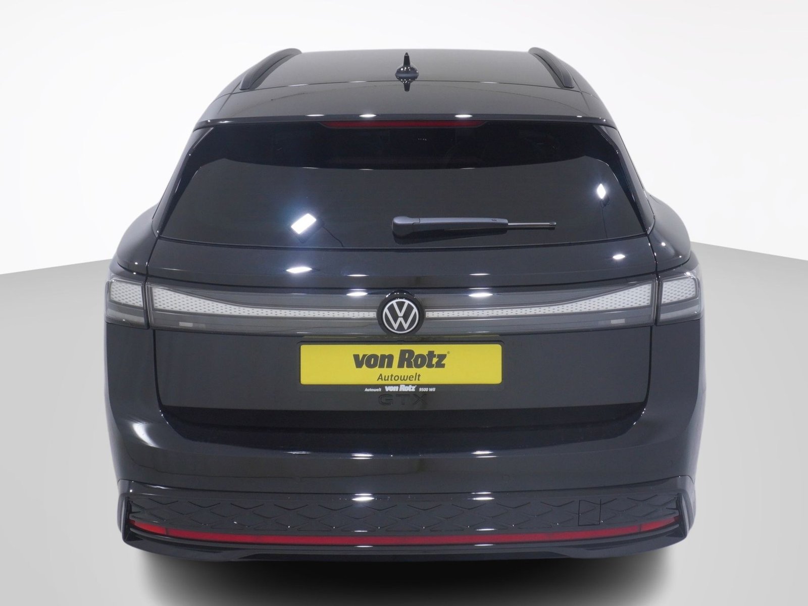 VW ID.7 Tourer 86 kWh GTX 4MOTION, Electric, New car, Automatic - 3