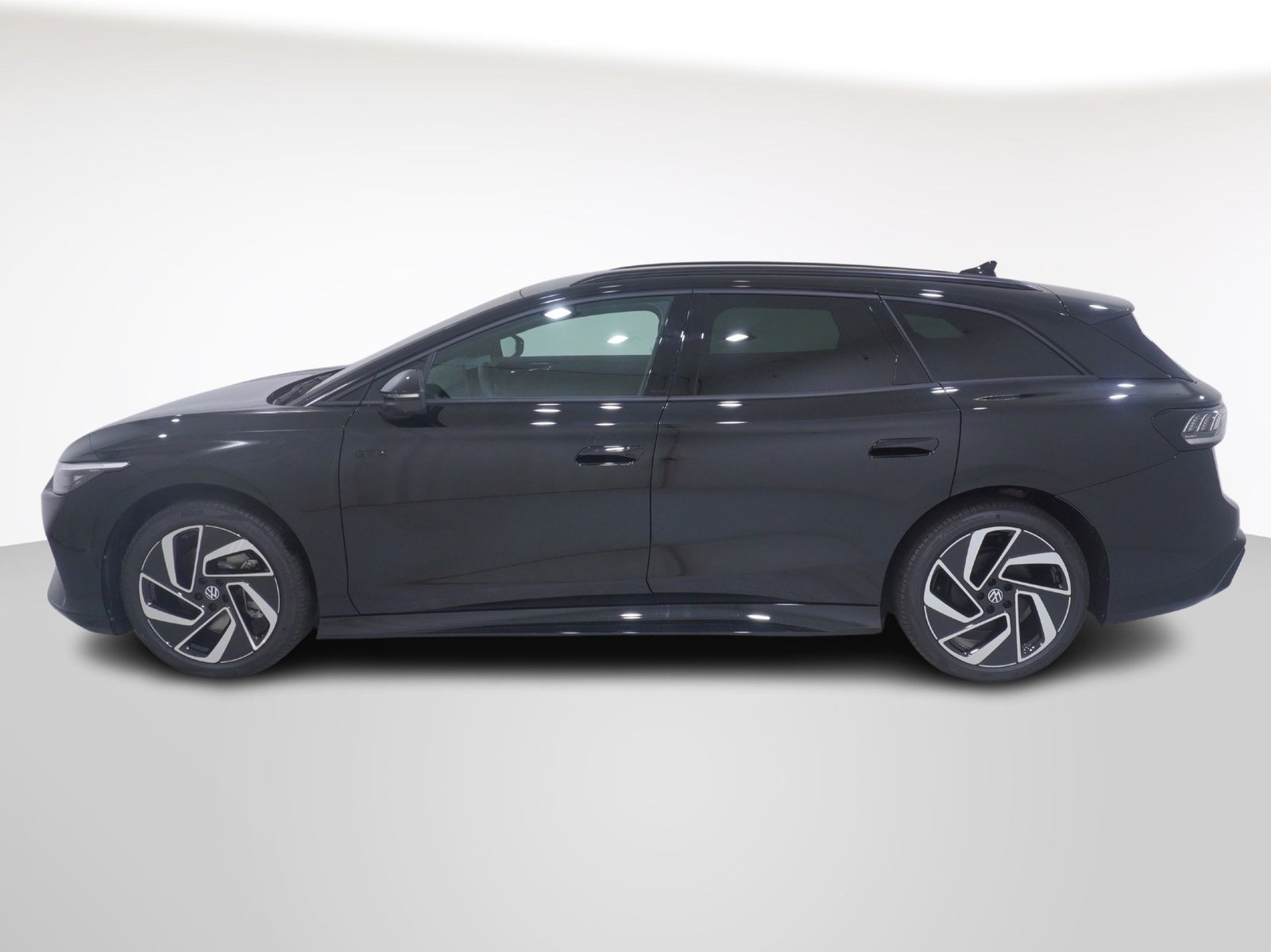 VW ID.7 Tourer 86 kWh GTX 4MOTION, Electric, New car, Automatic - 2