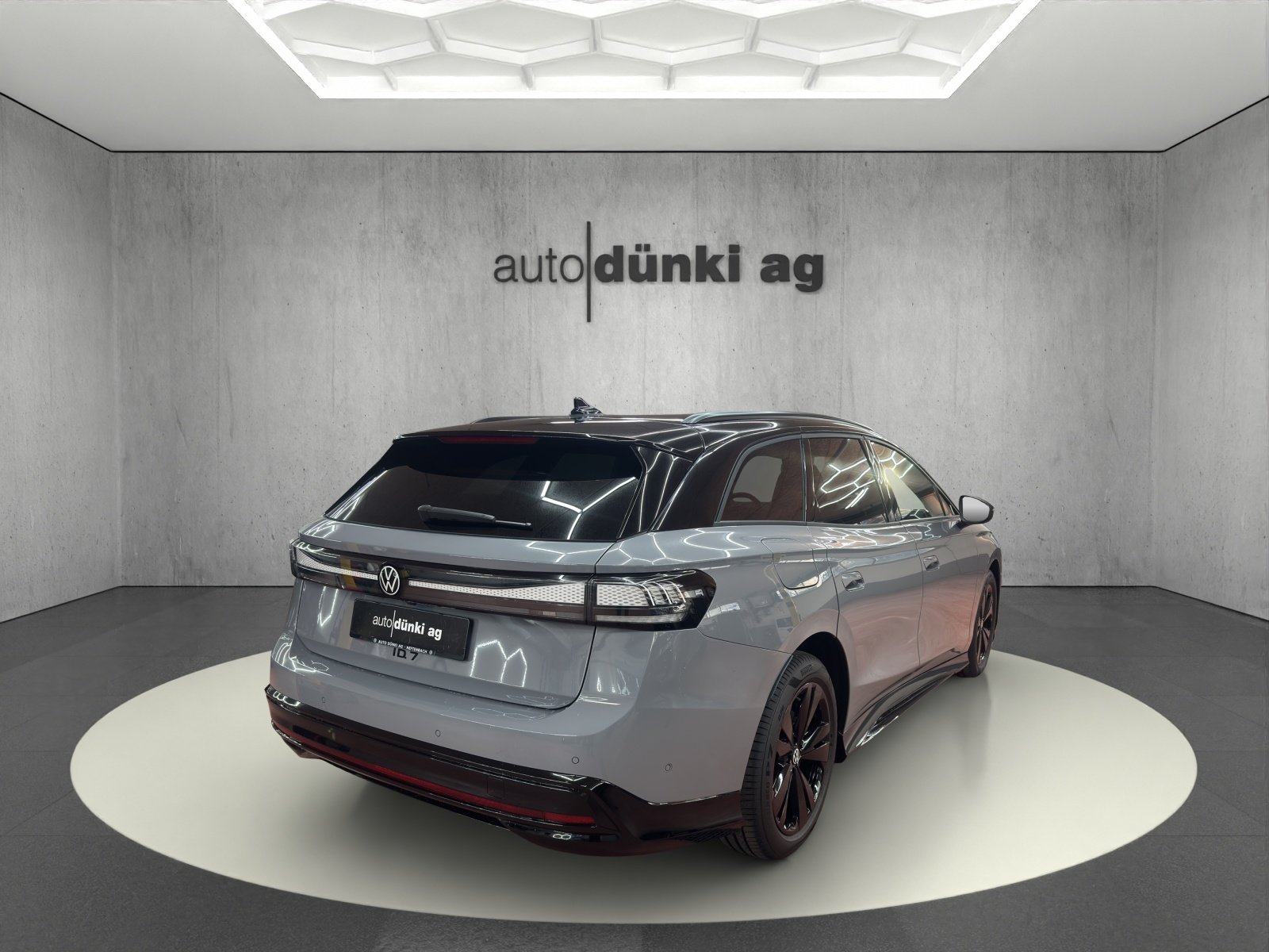 VW ID.7 Tourer Pro 77 kWh United, Electric, New car, Automatic - 4