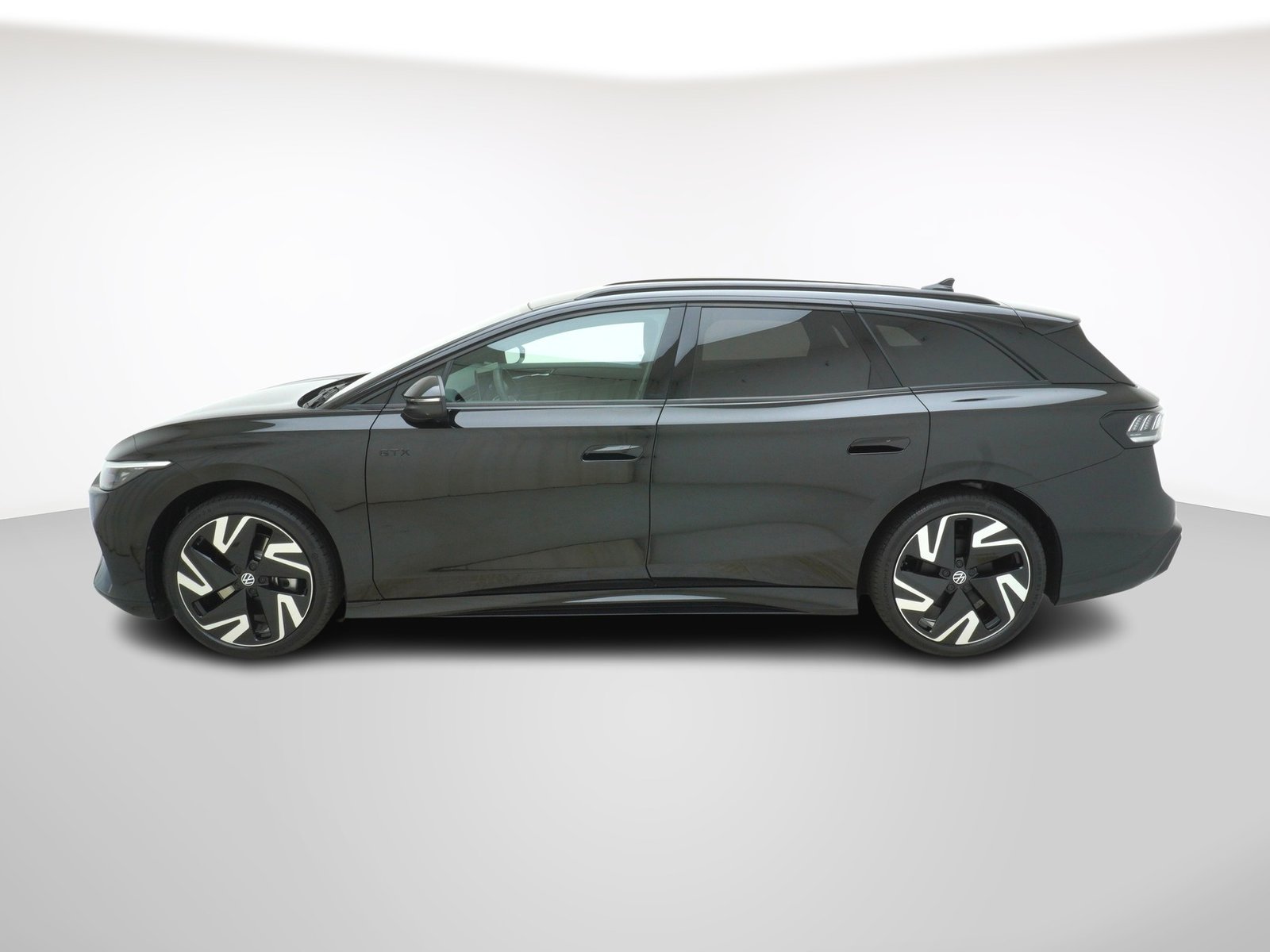 VW ID.7 Tourer 86 kWh GTX 4MOTION, Electric, New car, Automatic - 2