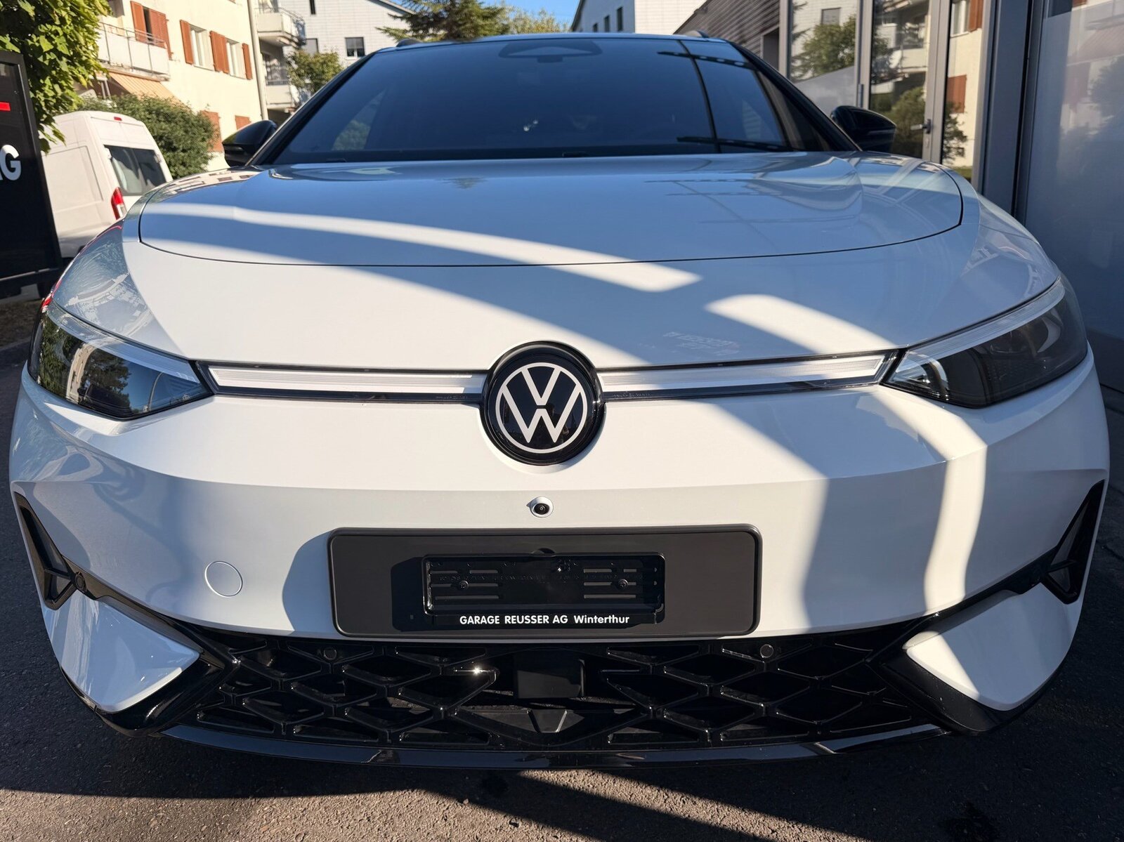VW ID.7 TOURER GTX 340 PS 4MOTION *** VOLLAUSSTATTUG IN GLET, Électrique, Voiture nouvelle, Automatique - 2