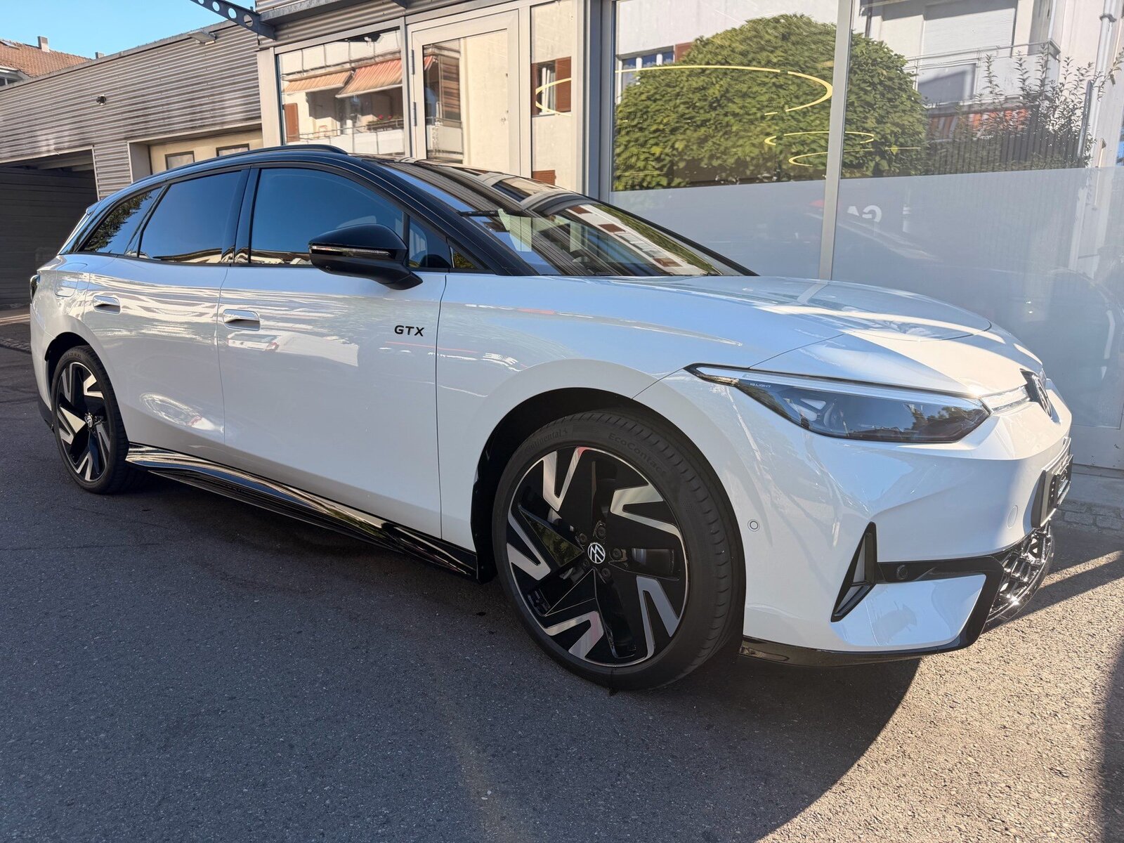 VW ID.7 TOURER GTX 340 PS 4MOTION *** VOLLAUSSTATTUG IN GLET, Électrique, Voiture nouvelle, Automatique - 3