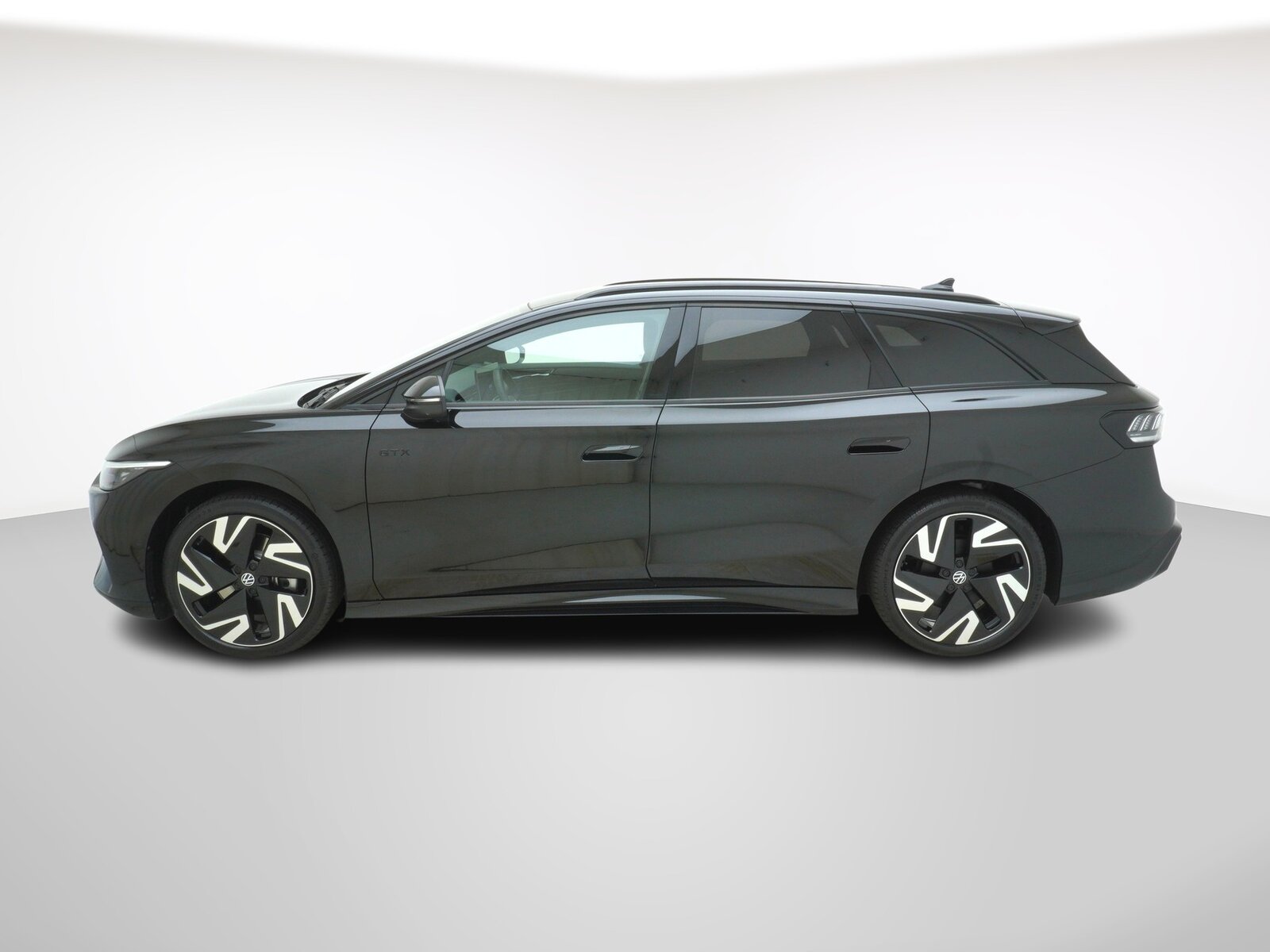 VW ID.7 Tourer 86 kWh GTX 4MOTION, Electric, New car, Automatic - 2