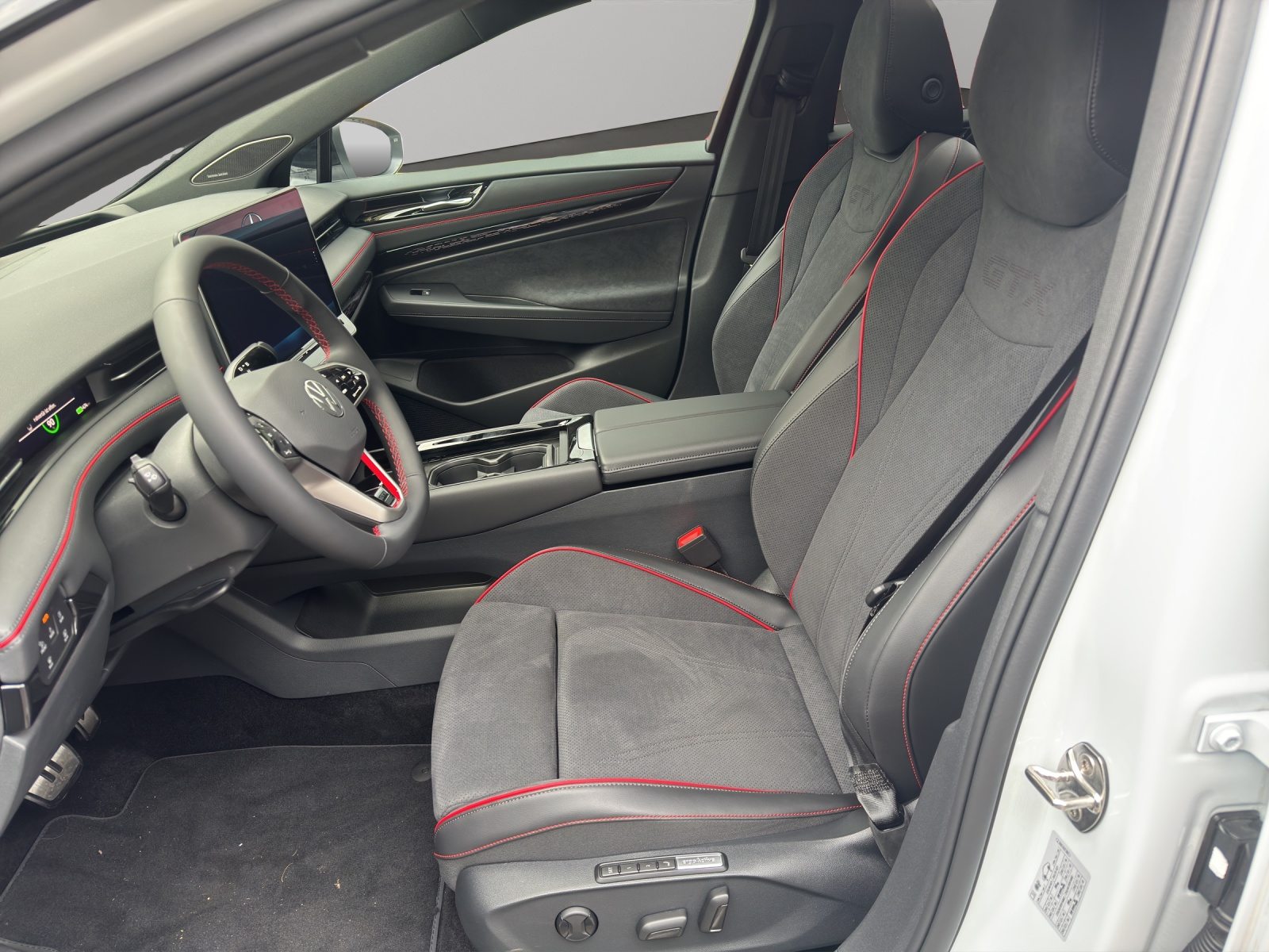 VW ID.7 Tourer GTX UNITED, Électrique, Occasion / Utilisé, Automatique - 6