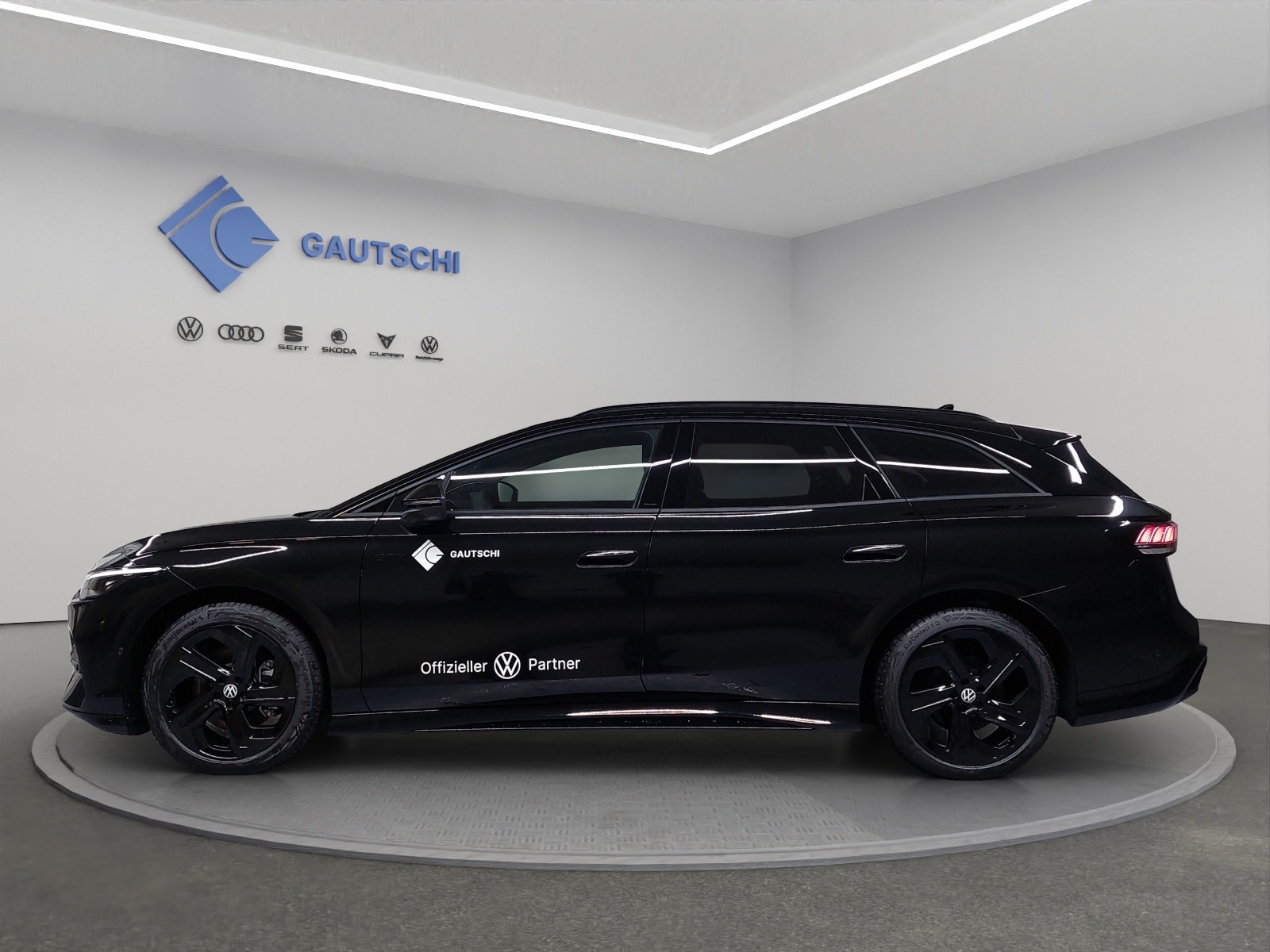 VW ID.7 Tourer GTX 86 kWh GTX United 4 Motion, Elektro, Vorführwagen, Automatik - 2