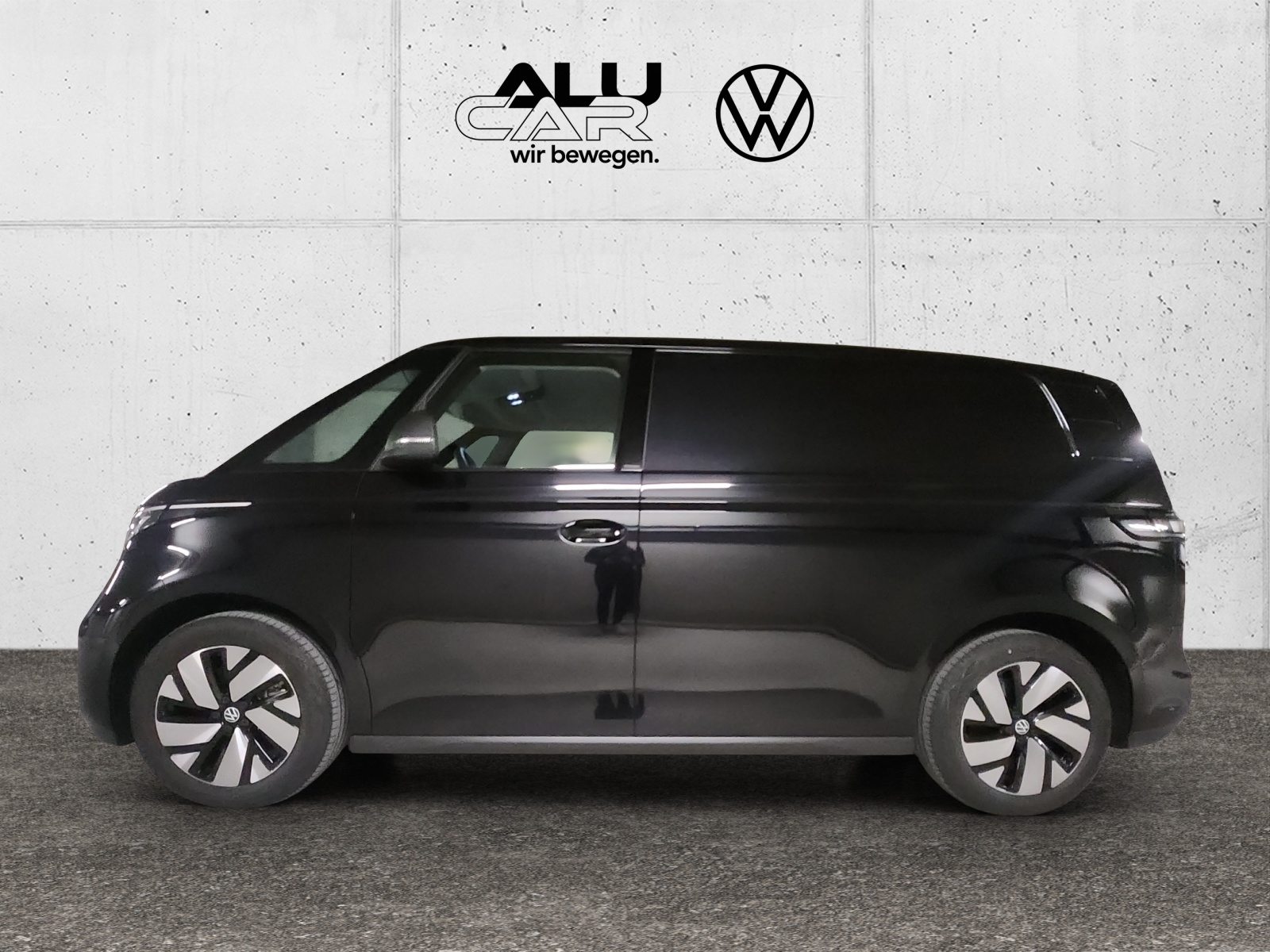 VW ID. Buzz Cargo Pro 4Motion, Electric, Second hand / Used, Automatic - 2