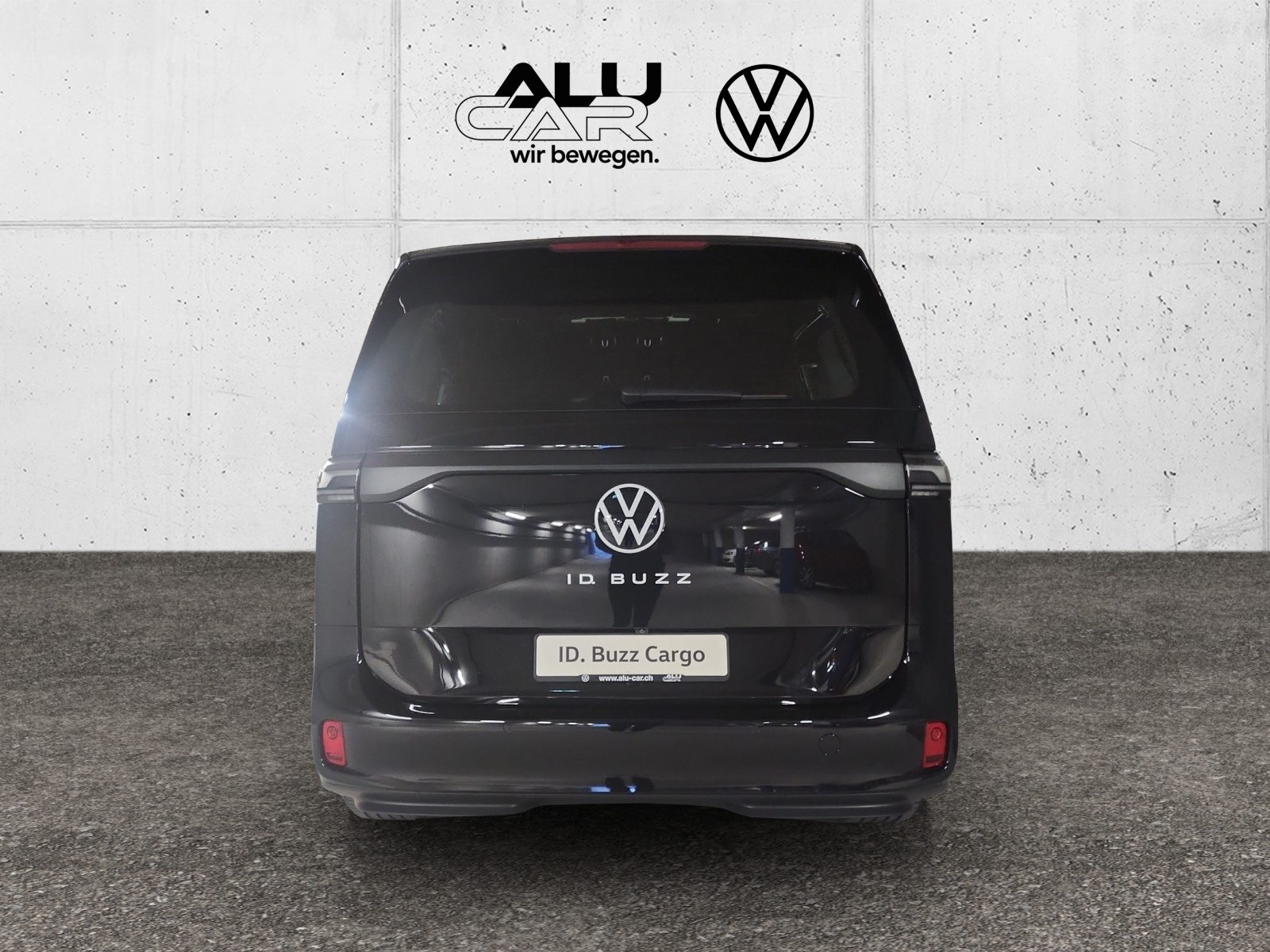 VW ID. Buzz Cargo Pro 4Motion, Electric, Second hand / Used, Automatic - 4