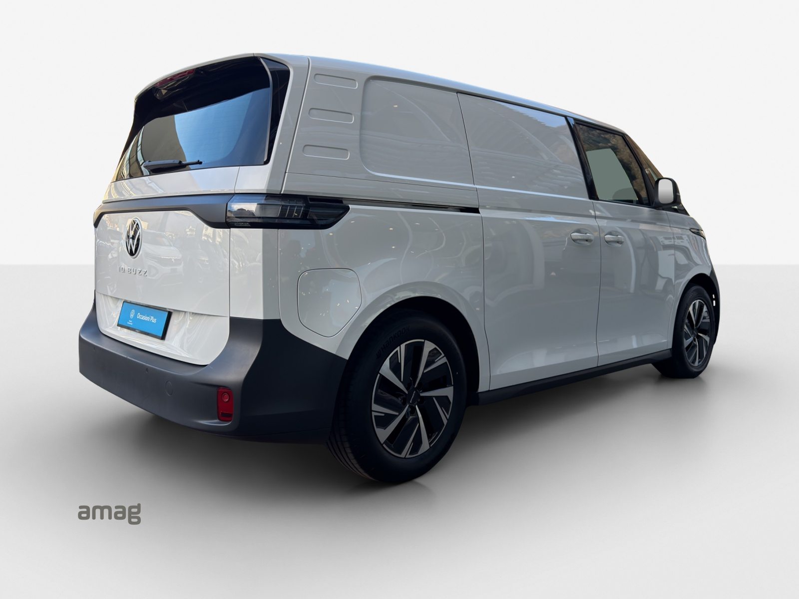 VW ID. Buzz Cargo, Electric, Second hand / Used, Automatic - 6