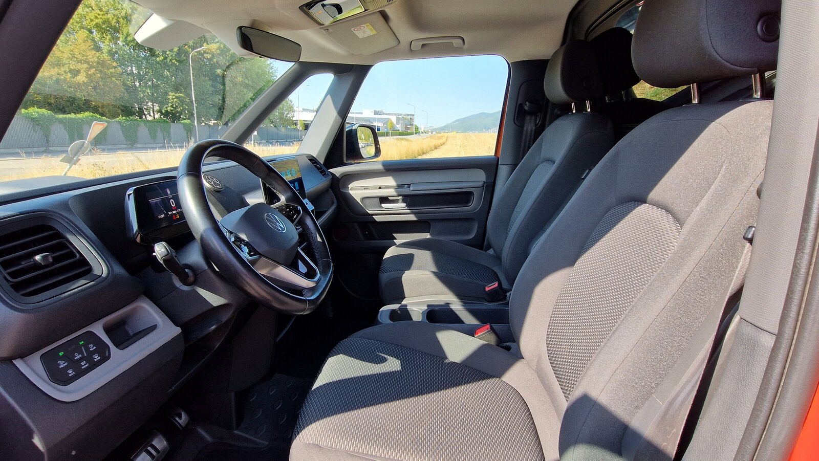 VW ID. Buzz Cargo, Électrique, Occasion / Utilisé, Automatique - 6