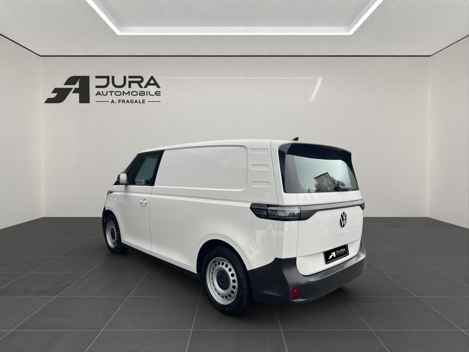VW ID.Buzz Cargo 77kWh, Electric, Second hand / Used, Automatic - 5