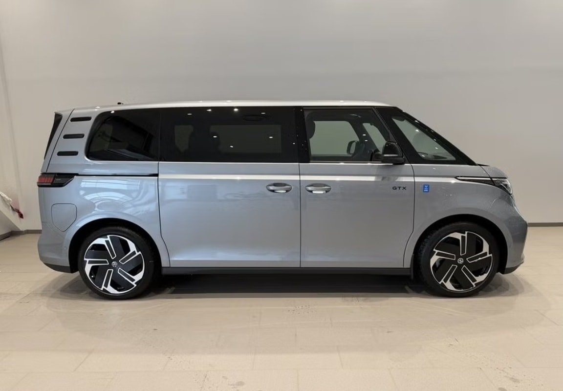 VW ID.Buzz LWB GTX 4 Motion, Elektro, Neuwagen, Automatik - 3