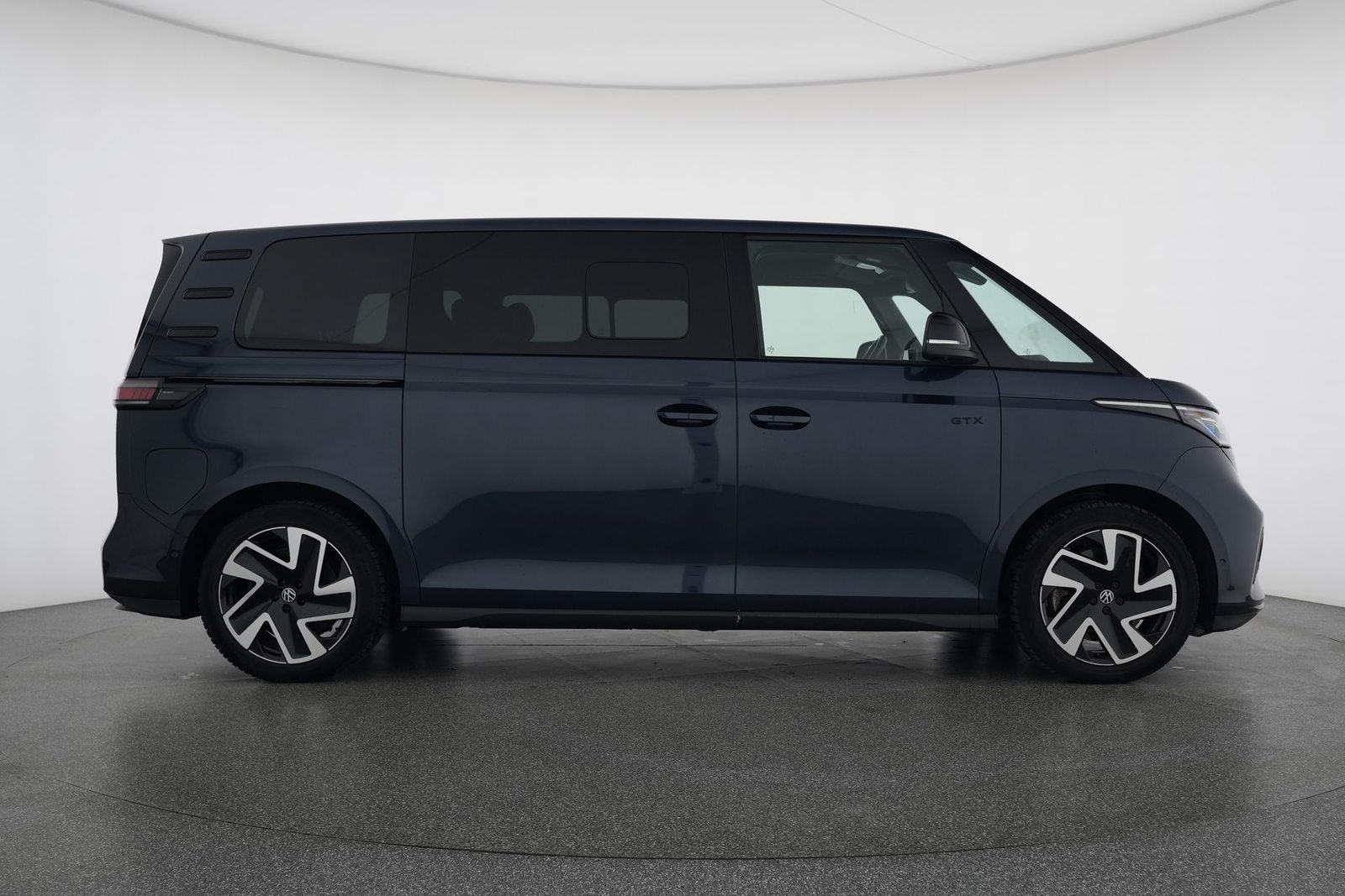 VW ID. Buzz GTX LWB, Elektro, Occasion / Gebraucht, Automatik - 6
