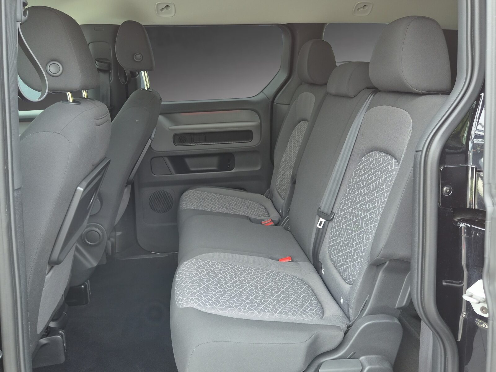 VW ID. Buzz Pro, Elektro, Occasion / Gebraucht, Automatik - 7