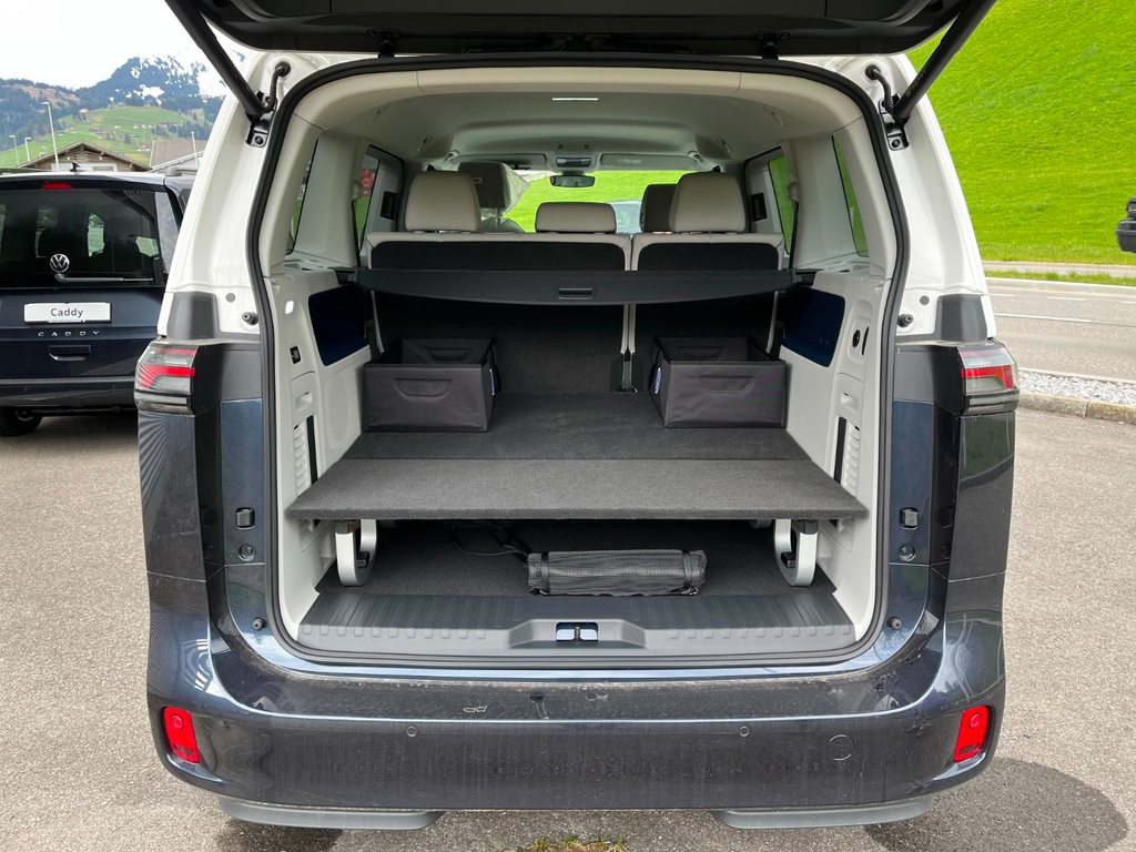 VW ID.Buzz Bus 77kWh Pro, Electric, Ex-demonstrator, Automatic - 7
