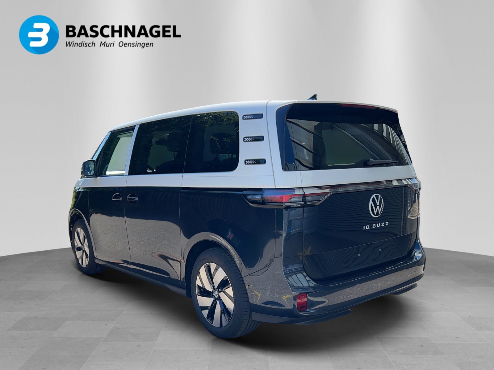 VW ID.Buzz NWB Pro, Electric, Ex-demonstrator, Automatic - 3