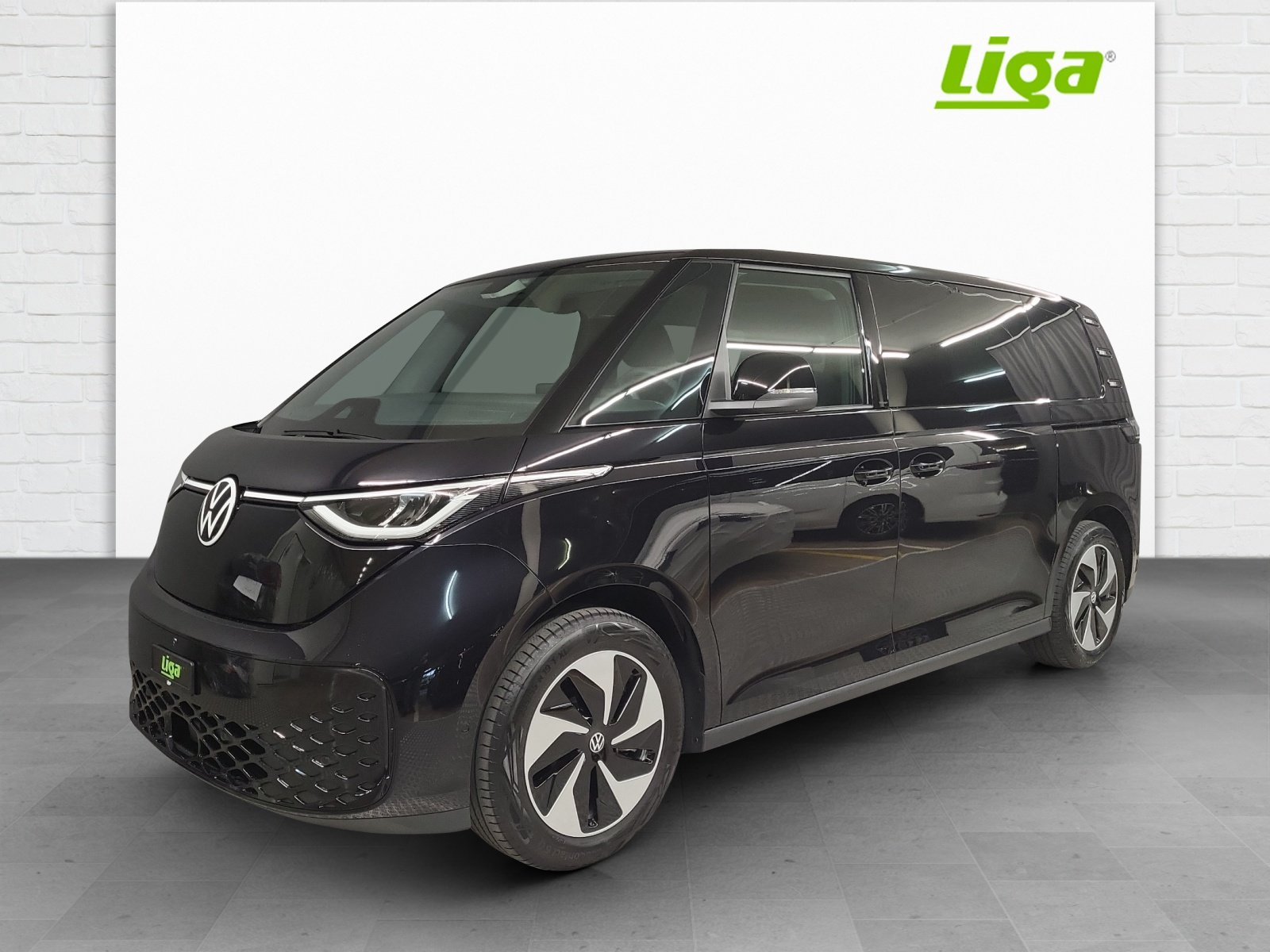 VW ID.Buzz Bus LWB 91kWh Pro, Electric, Ex-demonstrator, Automatic - 2
