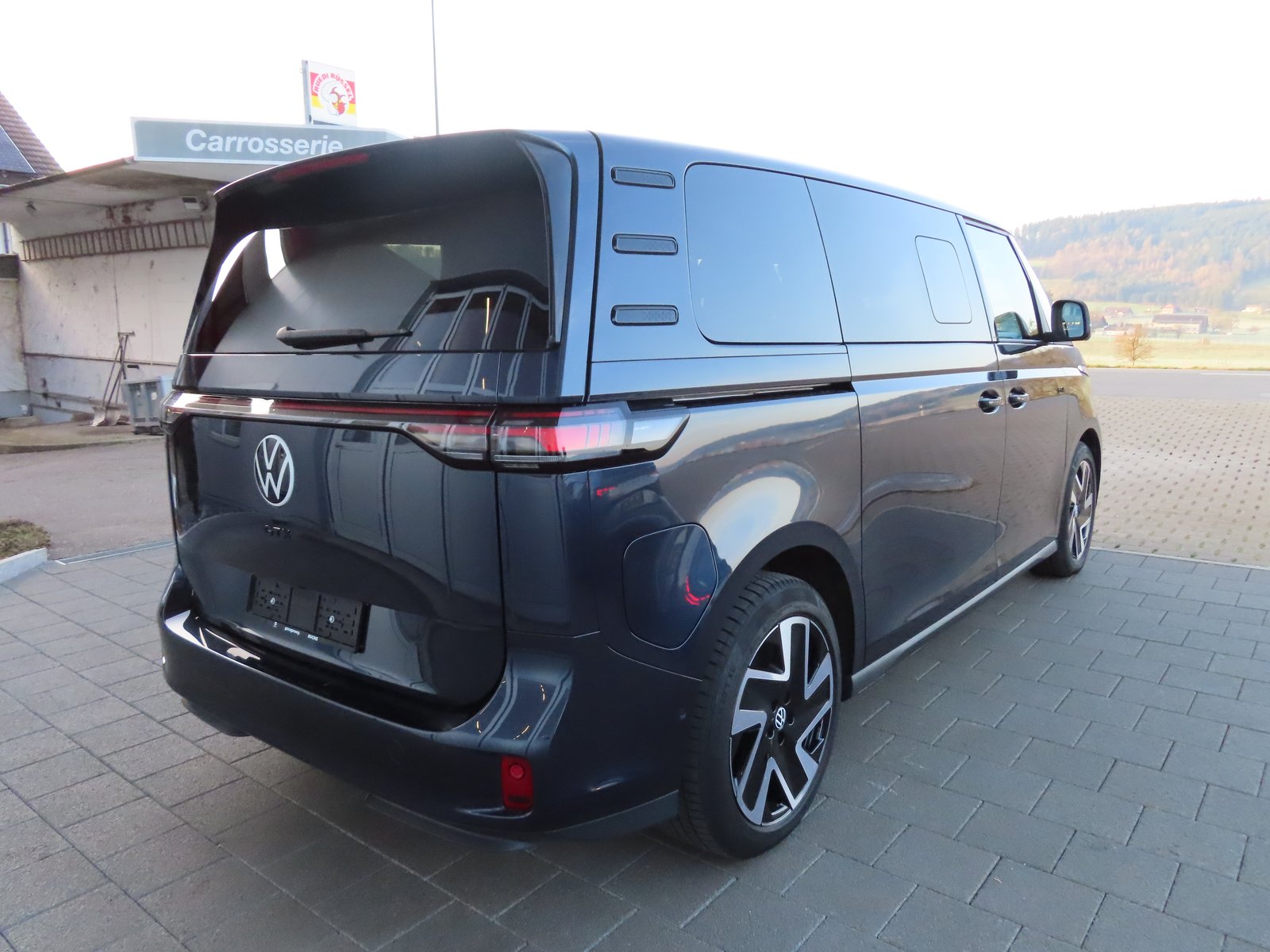 VW ID.Buzz LWB GTX 4 Motion, Elektro, Vorführwagen, Automatik - 4