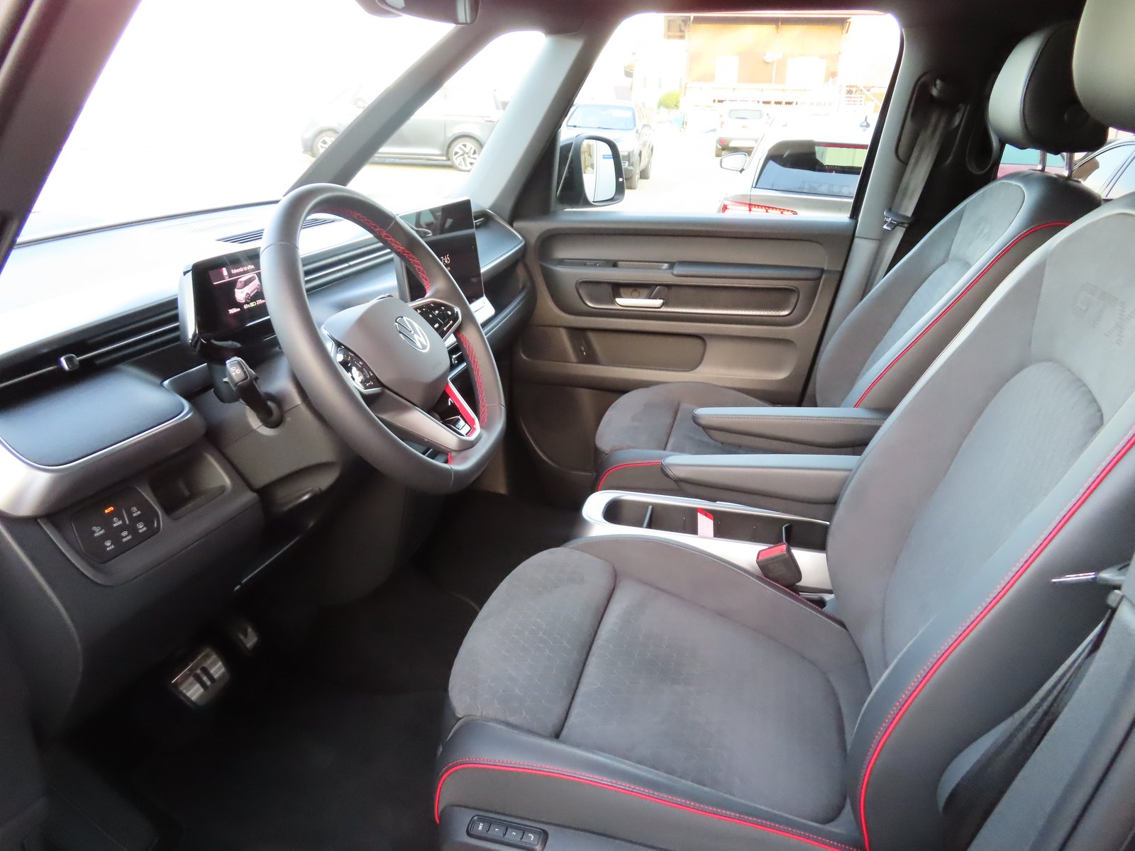 VW ID.Buzz LWB GTX 4 Motion, Elektro, Vorführwagen, Automatik - 7