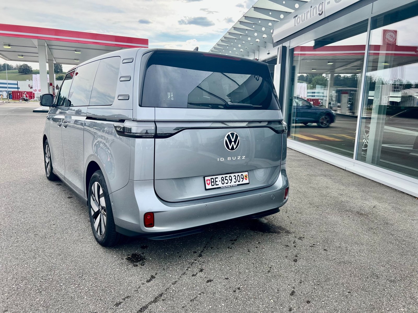 VW ID.Buzz Pro, Electric, Ex-demonstrator, Automatic - 4