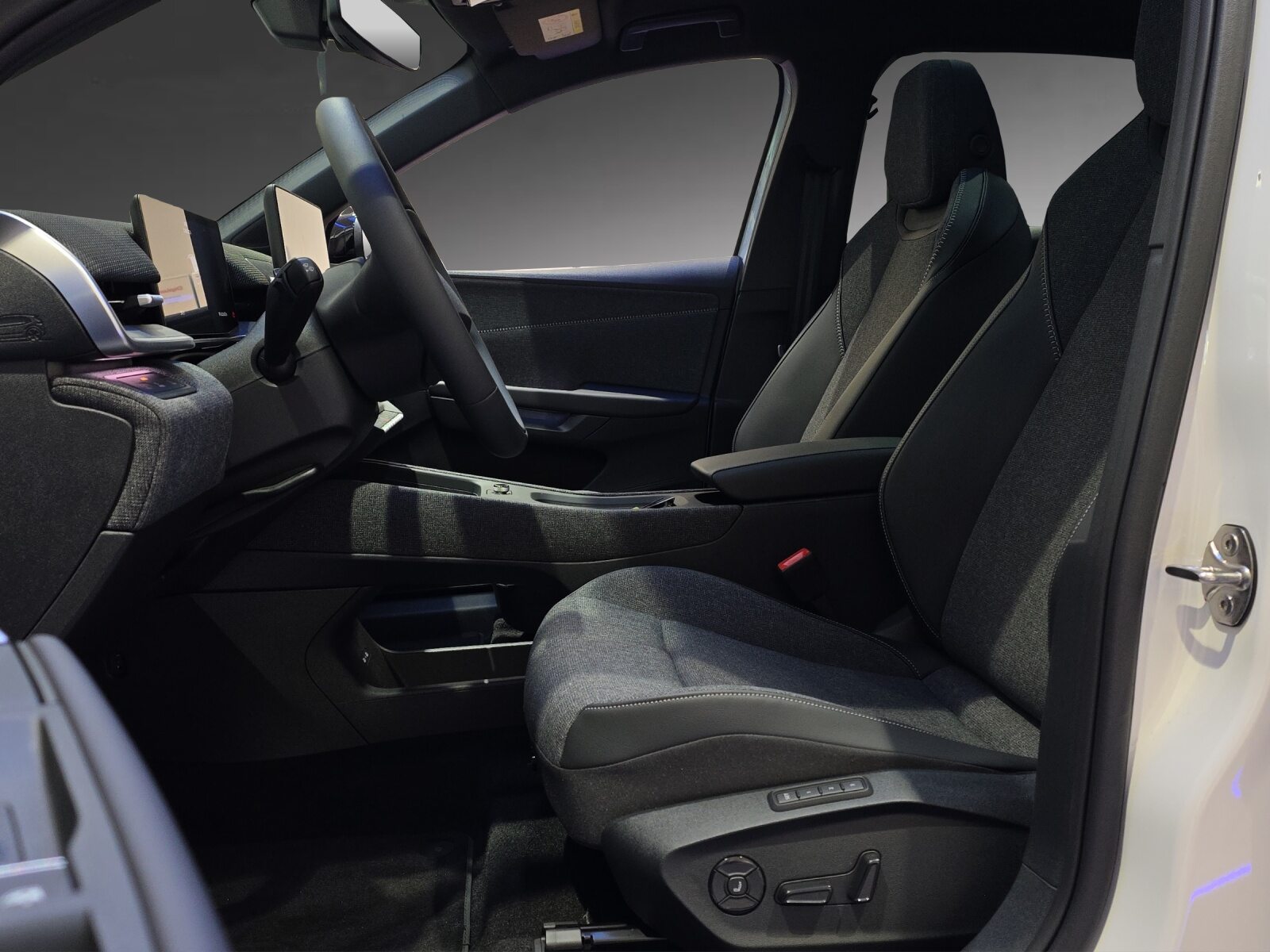 VW ID.Polo Style ED One Plus, Electric, Ex-demonstrator, Automatic - 6