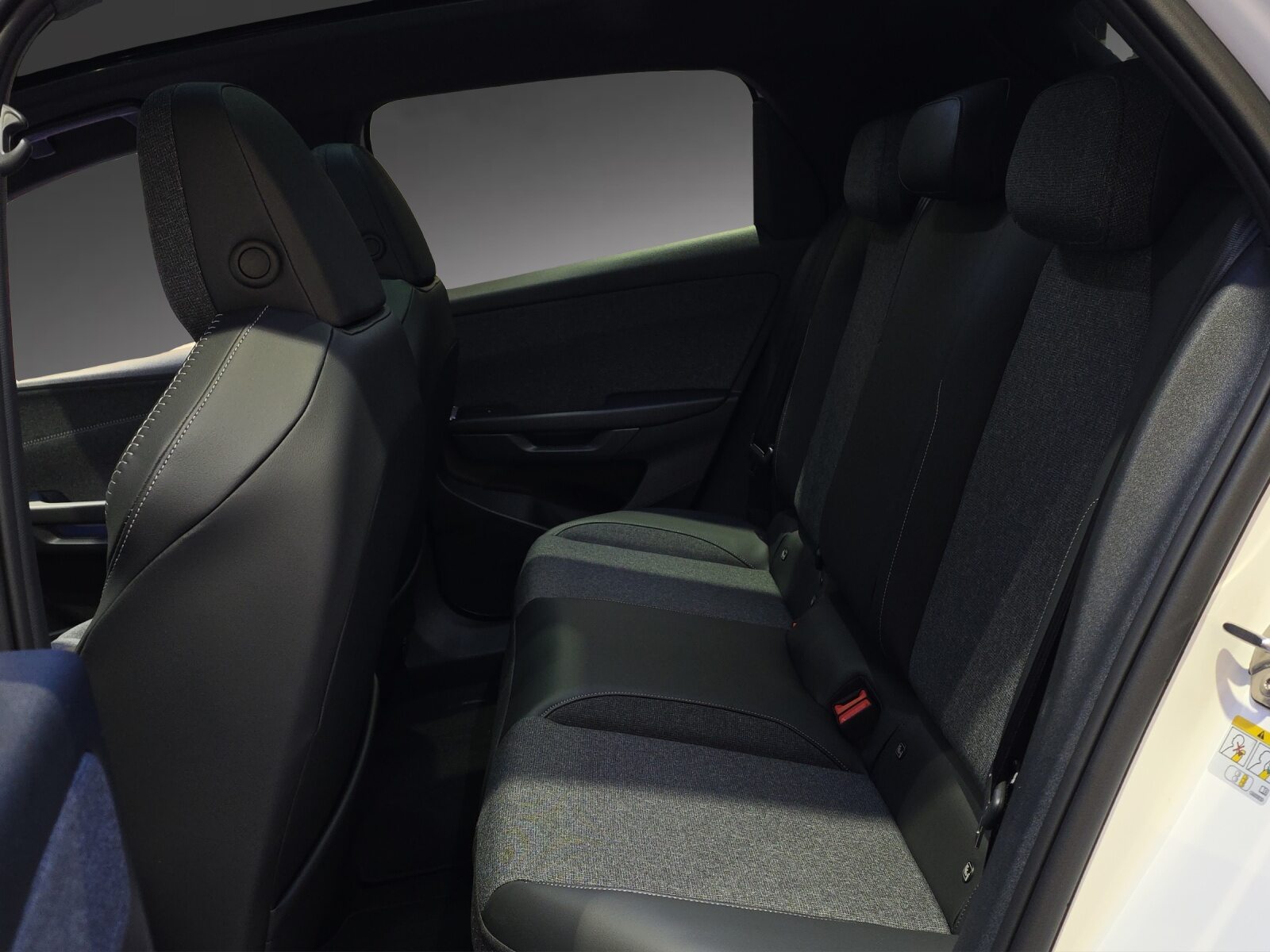 VW ID.Polo Style ED One Plus, Electric, Ex-demonstrator, Automatic - 7