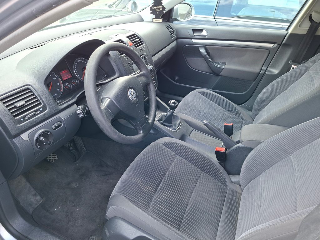 VW JETTA 2.0 FSI Comfortline, Benzin, Occasion / Gebraucht, Handschaltung - 6