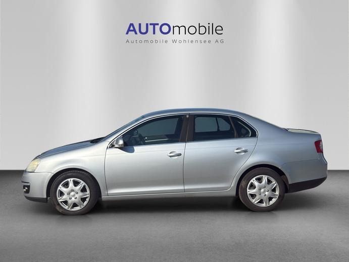 VW Jetta 2.0 FSI Comfortline, Petrol, Second hand / Used, Automatic