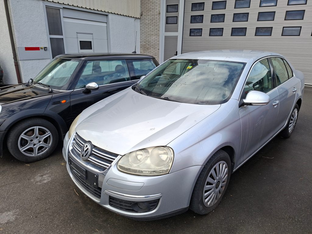 VW JETTA 2.0 FSI Comfortline