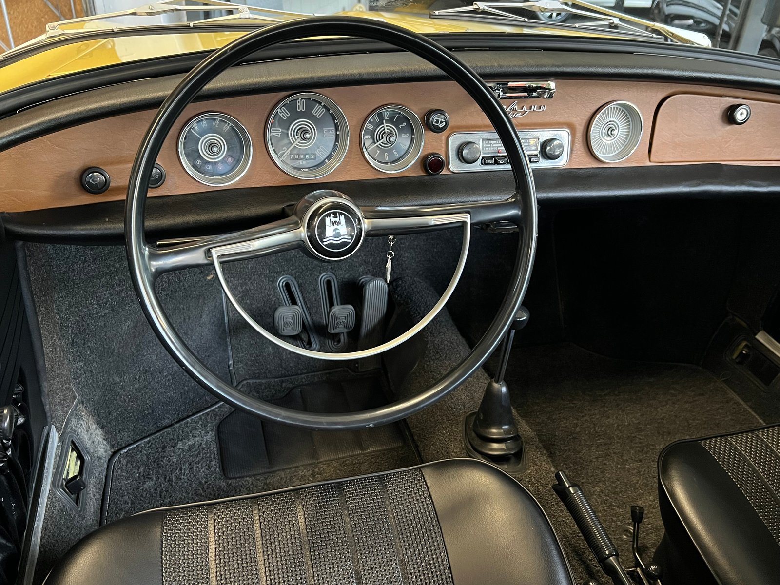 VW KARMANN-GHIA 34 C 1600, Essence, Occasion / Utilisé, Manuelle - 3