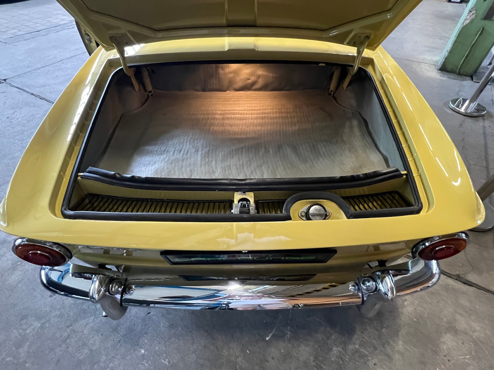 VW KARMANN-GHIA 34 C 1600, Essence, Occasion / Utilisé, Manuelle - 7