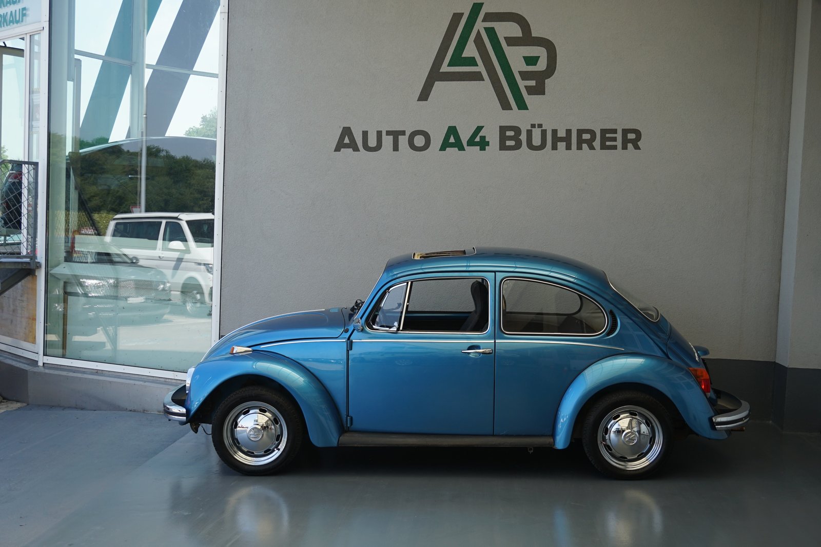 VW Käfer 11-1300 mit Schiebedach