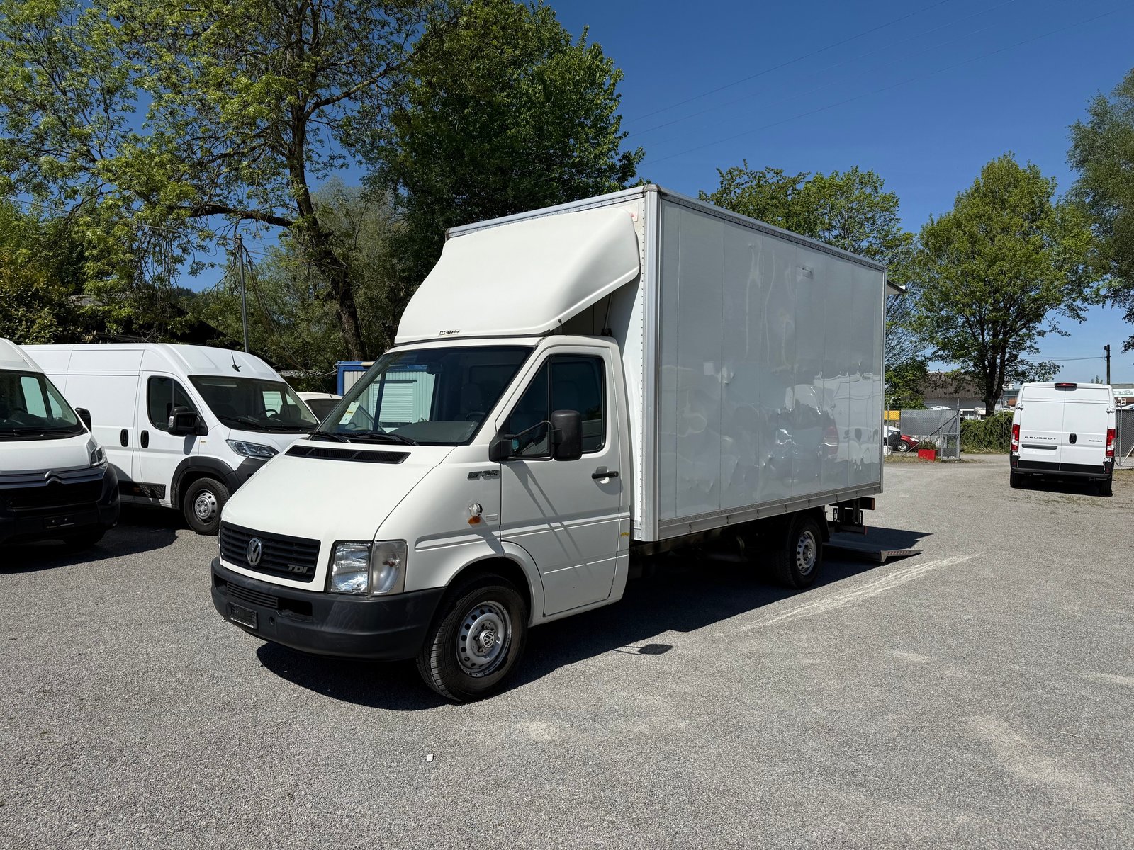 VW LT 35 2.5 TDI Koffer mit Hebebühne, Diesel, Occasion / Utilisé, Manuelle