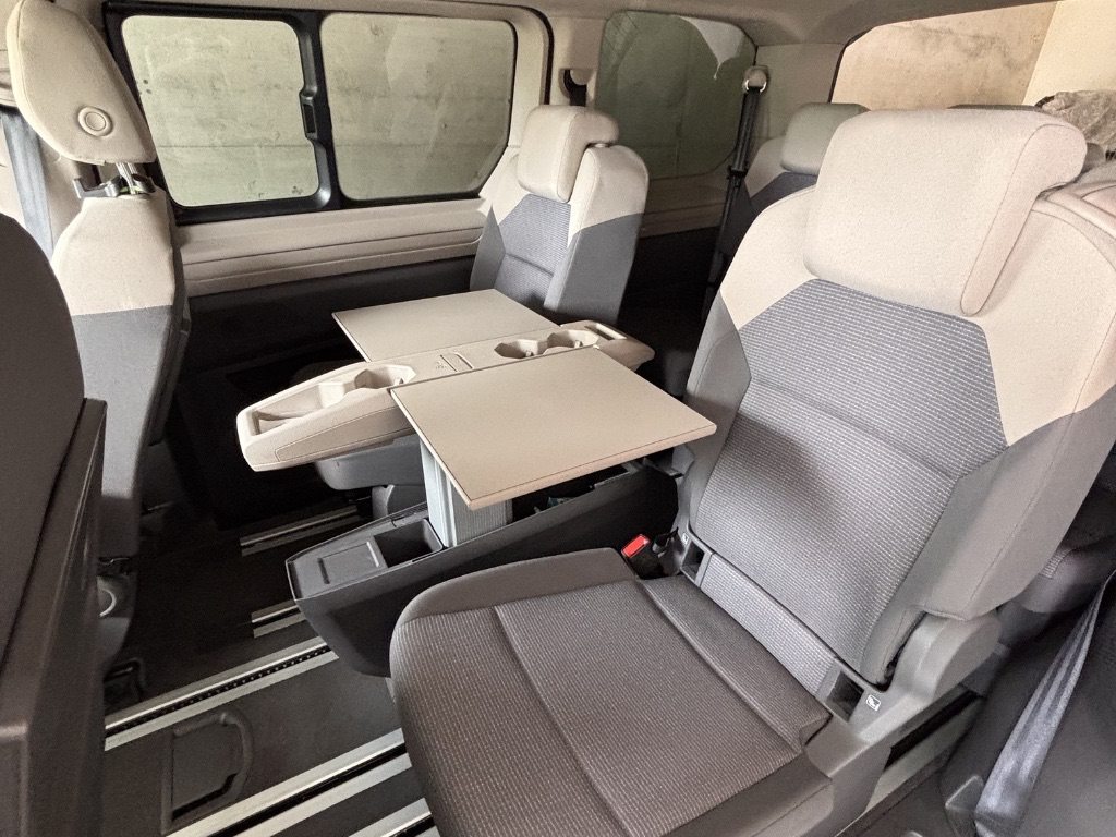 VW MULTIVAN 1.4 eHybrid Liberty DSG, Plug-in-Hybrid Petrol/Electric, Second hand / Used, Automatic - 7