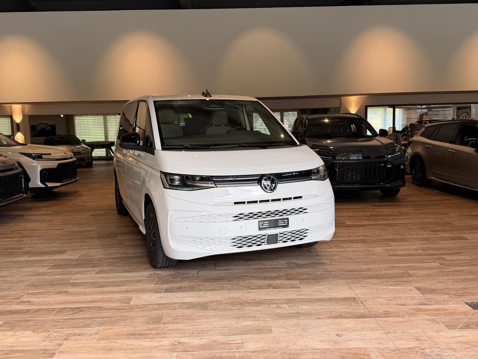 VW Multivan 1.5 eHybrid Life 4Motion DSGelek.TürenGarantie360, Plug-in-Hybrid Petrol/Electric, New car, Automatic - 5