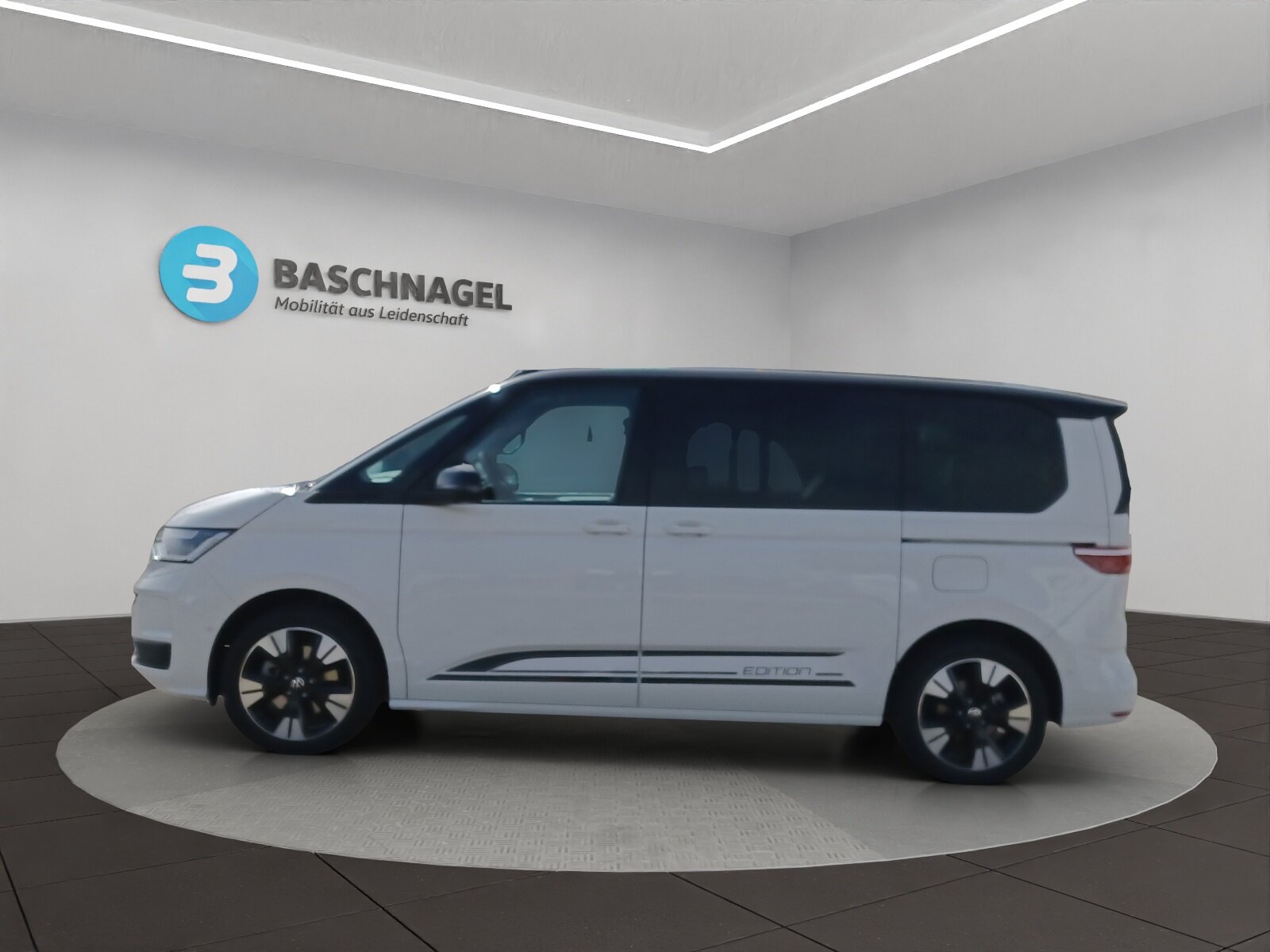 VW T 7 Multivan Life Edition 2.0 TSI DSG, Benzina, Auto nuove, Automatico - 2