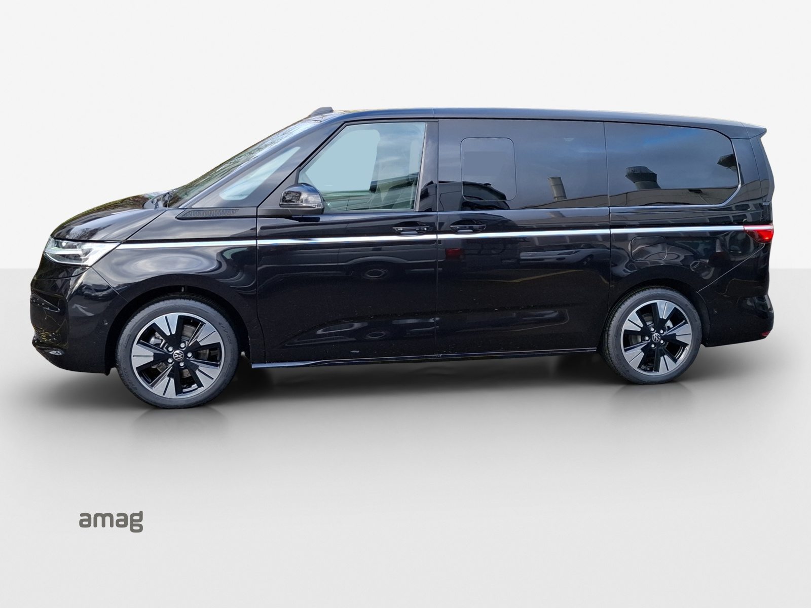 VW Multivan Style Liberty lang, Voll-Hybrid Benzin/Elektro, Neuwagen, Automat - 2