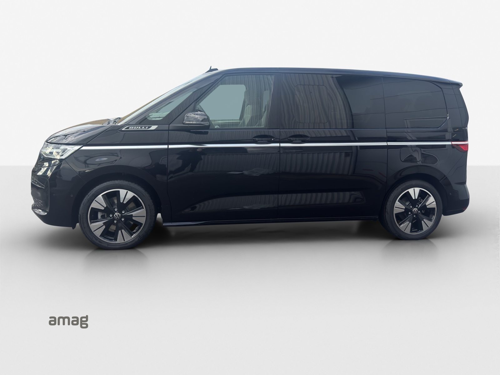 VW Multivan Style Liberty kurz, Full-Hybrid Petrol/Electric, New car, Automatic - 2