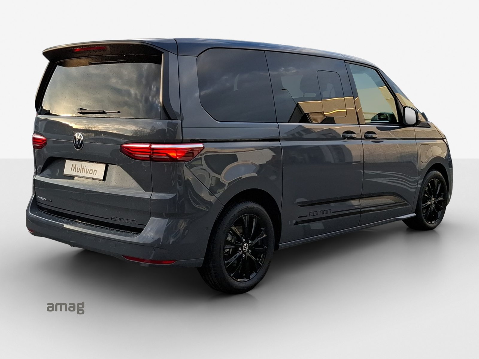 VW Multivan Life Edition kurz, Full-Hybrid Petrol/Electric, New car, Automatic - 5