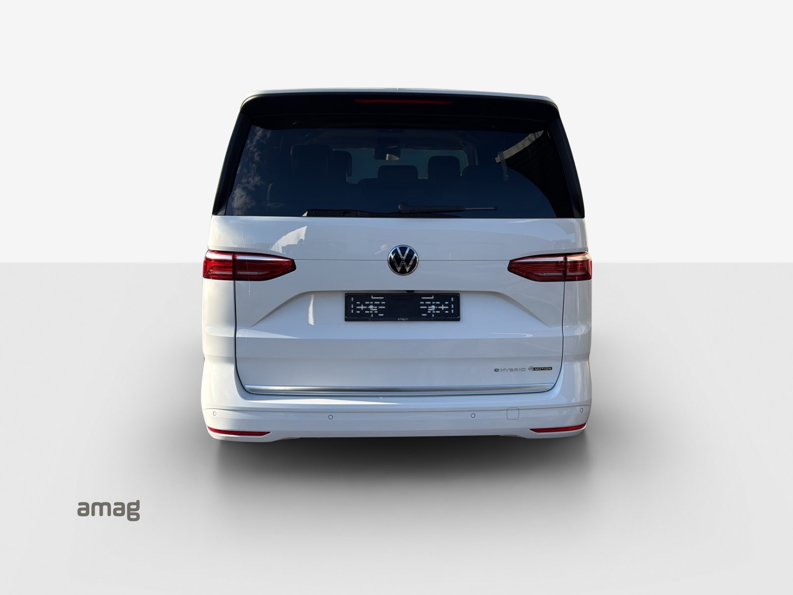 VW Multivan Style Liberty lang, Full-Hybrid Petrol/Electric, New car, Automatic - 4